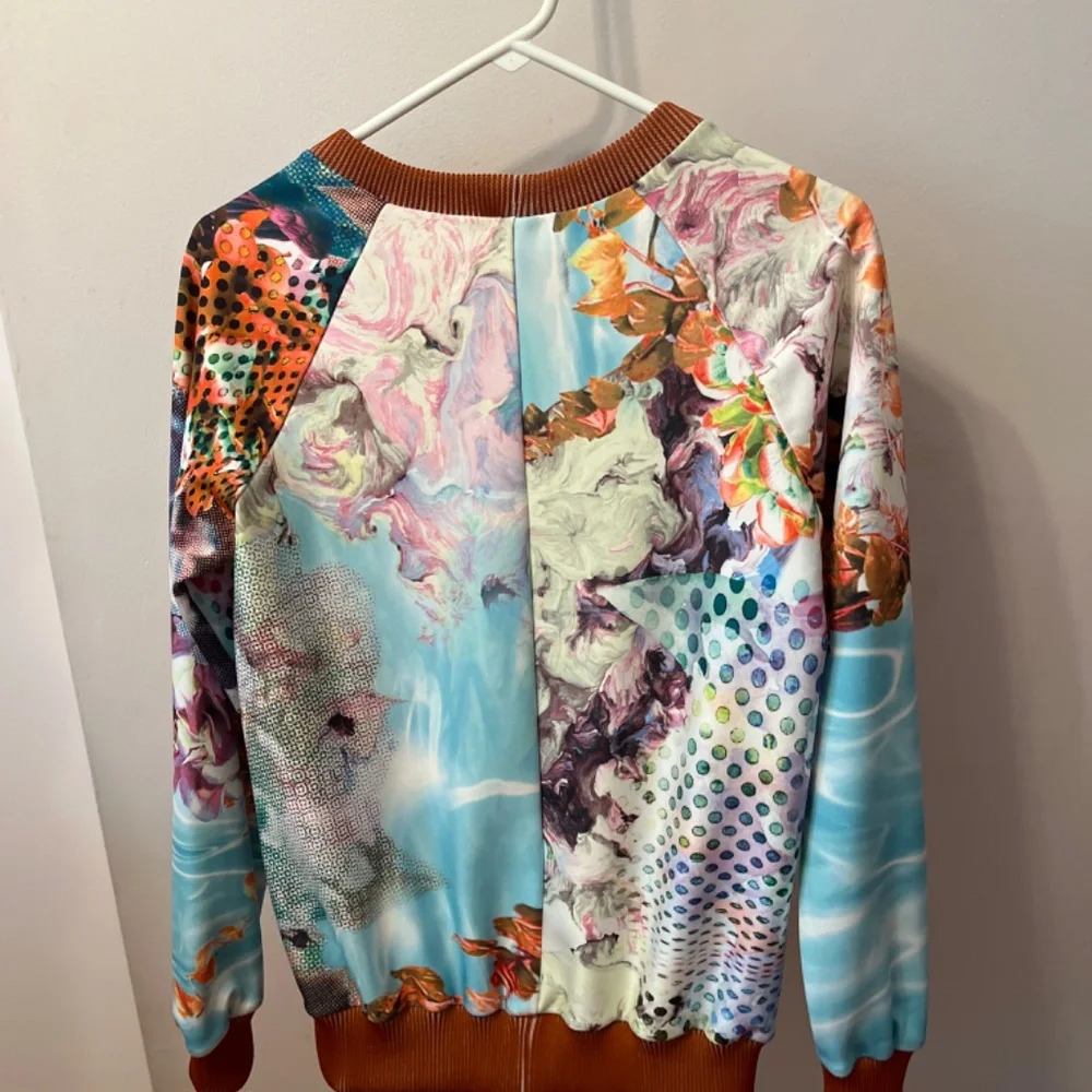 MOVING SALE Clover Canyon Colorful Sweatshirt sz XS or S - Picture 4 of 4